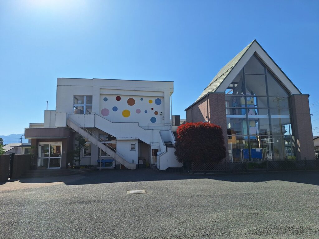 大里幼稚園外観