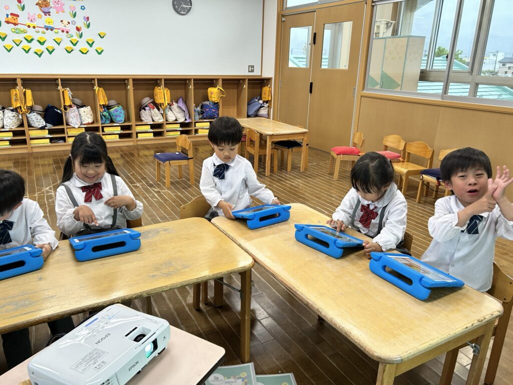 甲府みなみ幼稚園レッスン風景